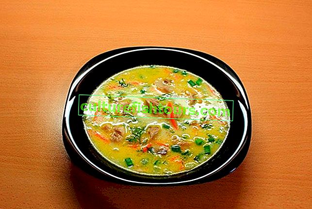 Zupa serowa z makrelą i kaszą jaglaną