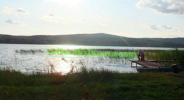 Езеро Татиш